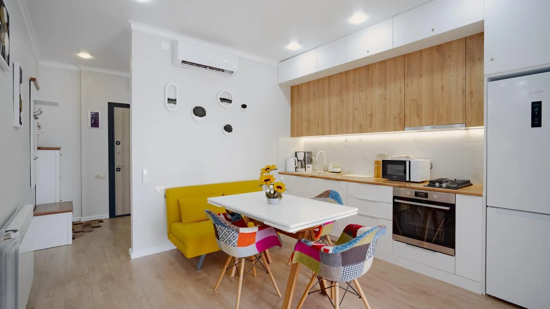 Batumi Guru Apartments 0*,  גאורגיה